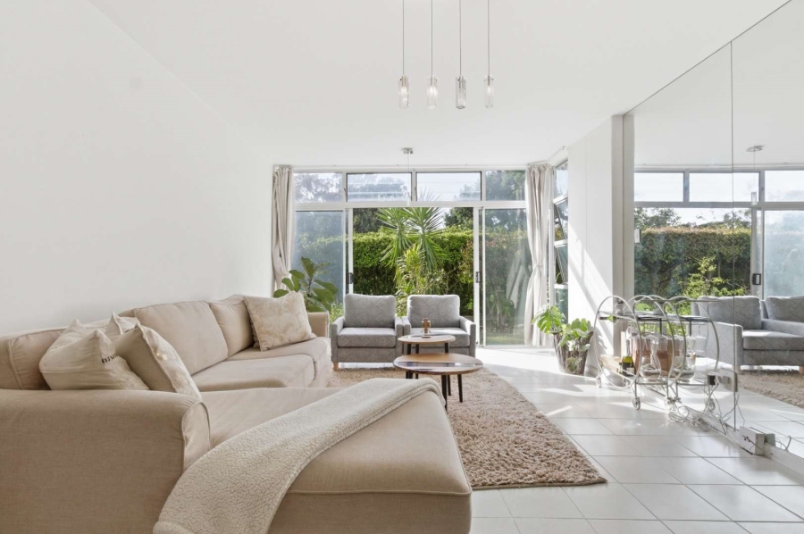 2 Bedroom Property for Sale in Green Point Western Cape